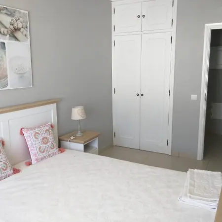 Apartment Ideal Location - Near Quarteira