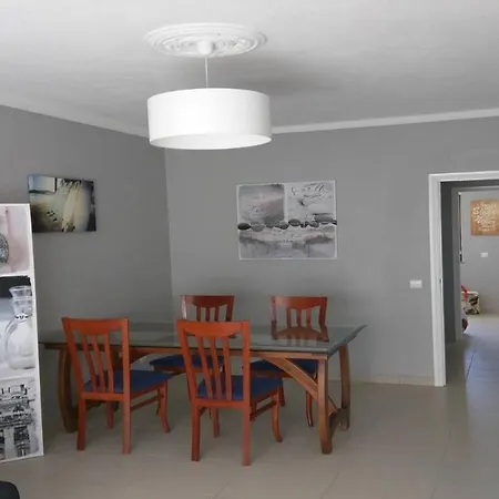 Ideal Location - Near Apartment *
